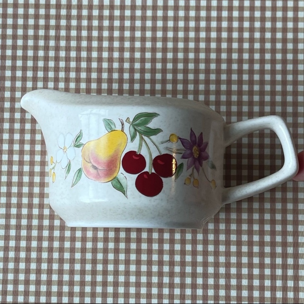 TemperWare by Lenox Summer Harvest Collection fruit
print creamer. USA MADE
